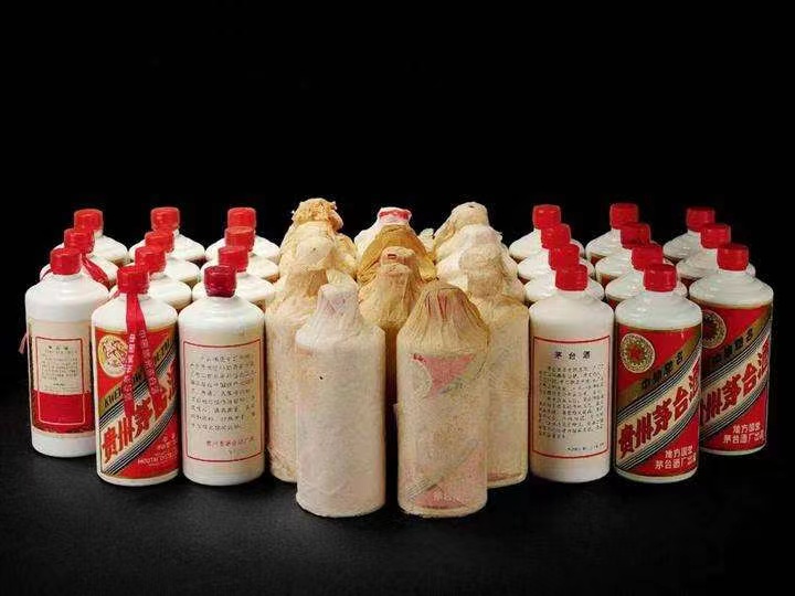 乐山日照岚山回收酒价格哪里回收(附近上门回收茅台酒）?